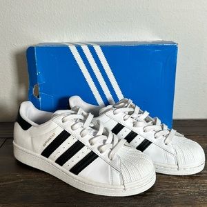 adidas Superstar size 6